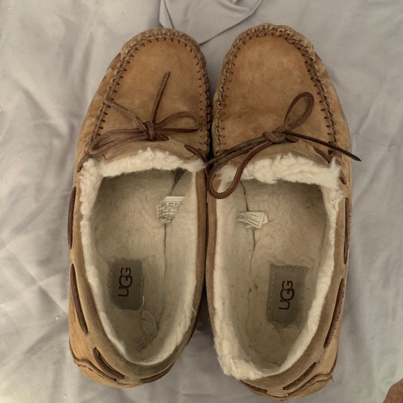 ugg slippers - Picture 1 of 1